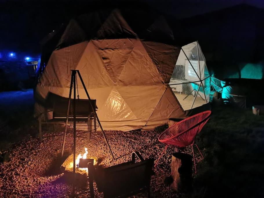 شقة Lincoln Star Dome, Hot Tub, Bbq Langworth المظهر الخارجي الصورة